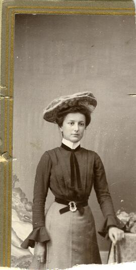 Photographie de Angéline Dusablon, fille d’Épiphanie