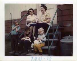 Yvonne L’Écuyer, Irma Vohl, Lyne et Édith Arcand et Yvon Ouellette
