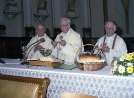 Déry, Marcel - 50 ans de prêtrise à l'église de St-Raymond - Buffet à l'école Marguerite D'Youville