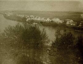 Vue prise du haut du clocher de St-Casimir – n&b.