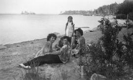 Pique-nique sur la plage du lac Blouin