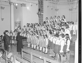 Concert à Saint-Marc - Chorales de l'école Sainte-Marie - Fête des mères