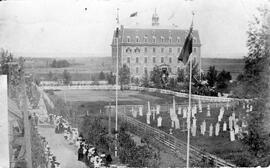 « Couvent et procession de la Fête-Dieu »
