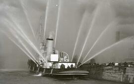 Au pont de Québec - Bateau