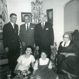 Photo de groupe en intérieur
