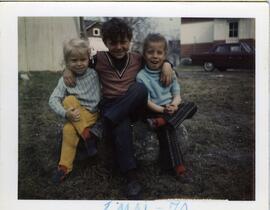 Édith Arcand, Yvon Ouellette, Lyne Arcand chez leurs grands-parents