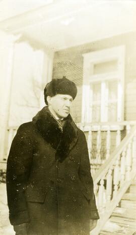 Adrien Vohl chez ses parents en hiver