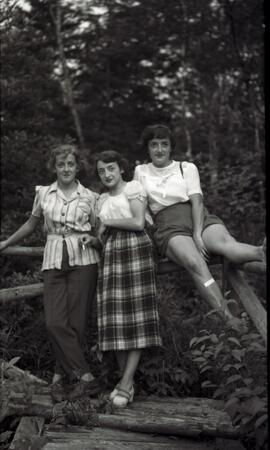 Trois femmes