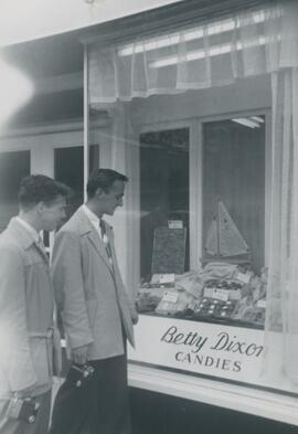 Hommes - Betty Dixon Candies