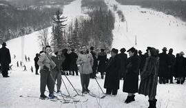 Avec M Feeney et Ernest Meunier