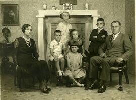 Famille Foley -Léopold , Héléna , Jean-Louis, Claire, Madeleine, Yolande, Claude