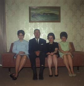Trois femmes et un homme