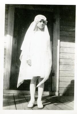 Corinne L’Écuyer (Première communion)