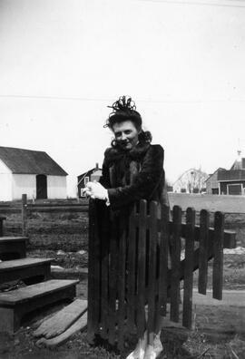 Photo d’une femme en extérieur