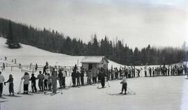 Avec M Feeney et Ernest Meunier