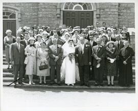 Photo perron d'église Georges Nadeau et Annette Paquet