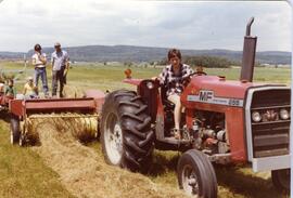 Gisèle, Gilles, Jean-Marie, Guy et ses enfants Isabelle et Marie-Josée - Le Temps de la moisson