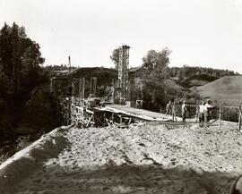 Construction d'un pont sur la rivière Portneuf - Quémond