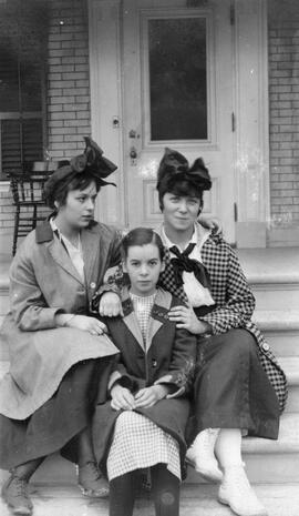 Trois petites amies