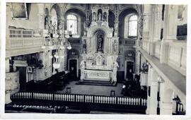 Intérieur de l’Église catholique