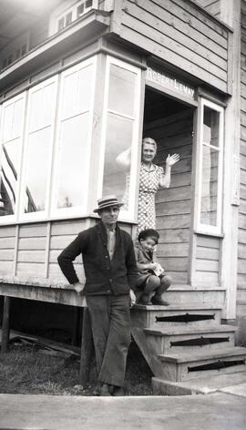 Lemay Robert Vachon Alexandre Vachon Anesthésie devant un portique