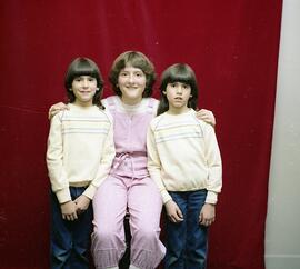 Morasse Gisèle - 3 enfants - Caroline et 2 jumelles Annik et Karine
