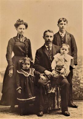 Georges Darveau et sa famille