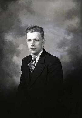Cayer, Lucien