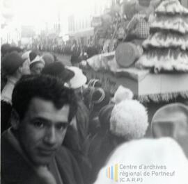 Défilé de chars allégoriques