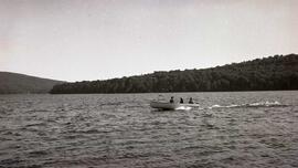 Inconnus – Chaloupe