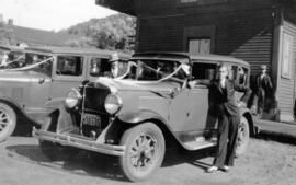 Un homme et sa voiture