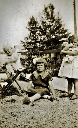 Fleurette, Éliette et Claudine Vohl (enfants)