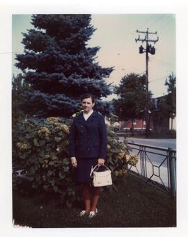 Claudine Vohl à l’extérieur