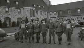 Voyage avec Adrienne Albert M et Mme Gaston