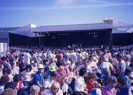 Visite du Pape Jean-Paul II à Québec devant l'université Laval lors de la Messe - 200 000 personnes