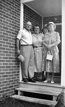 Papillon Albany Burns Laura Vachon Rollande Papillon Ireen