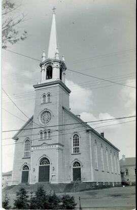 Église Notre-Dame-des-Anges : vu de la rivière
