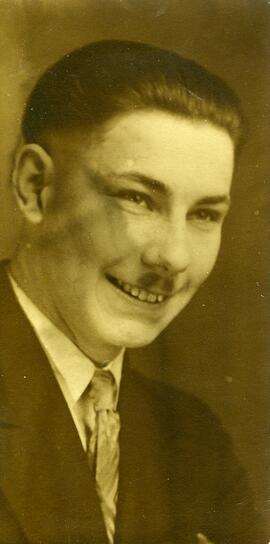 Homme (Adolphe Trottier)