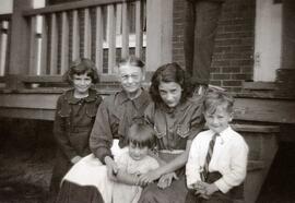 Vachon Rollande Burns Julia Vachon Louisette Vachon Thérèse Vachon Roger