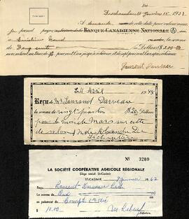 Enveloppe contenant : reçu de Laurent Darveau, provenant d’Alexandre de Lachevrotière, daté du 11 avril 1948 : reçu de Laurent Darveau, provenant de La Société coopérative agricole régionale, daté du 9 janvier 1962 : feuille sur laquelle des dates de naissance de différents membres de la famille Darveau sont inscrites : feuille sur laquelle il est possible de lire un arrangement entre Laurent Darveau et Antoine Naud : un engagement de Laurent Darveau à rembourser Émilien Naud, copie de chèque
