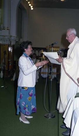 Déry, Marcel - 50 ans de prêtrise à l'église de St-Raymond - Buffet à l'école Marguerite D'Youville