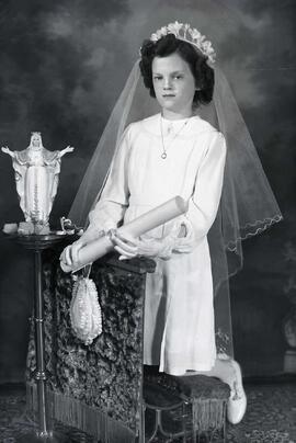 Marie-Antoinette Jean – Communion