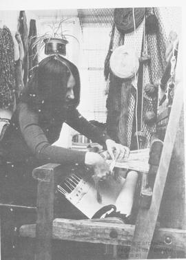 Lise Bussiere, tisseuse, Neuville