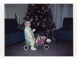 Jasmin Vohl chez ses grands-parents Vohl à Noël