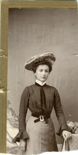 Photographie de Angéline Dusablon, fille d’Épiphanie