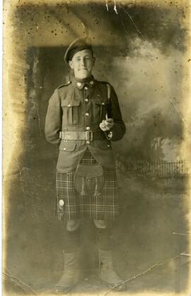 Portrait de Norman Gilpin en uniforme