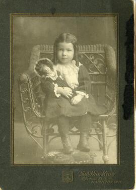 Portrait de Ruby Bonnallie lorsqu’elle était enfant