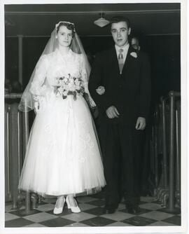 Mariage Émilien Paquet et Raymonde Laroche-Sortie