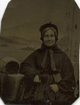 Une femme non identifiée
