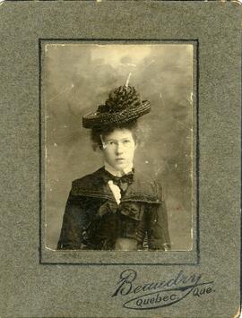 Portrait de Beatrice Gillespie